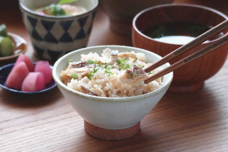 ̓ɐHׂACyɐHׂ邲сu߂̑fv